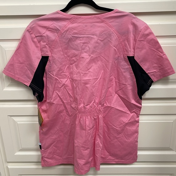Dickies women’s XL pink and black scrub top. NWT - Picture 4 of 4